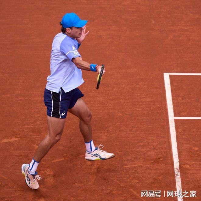 澳大利亚网球队碾压美国网球队，纳达尔高光表现的简单介绍