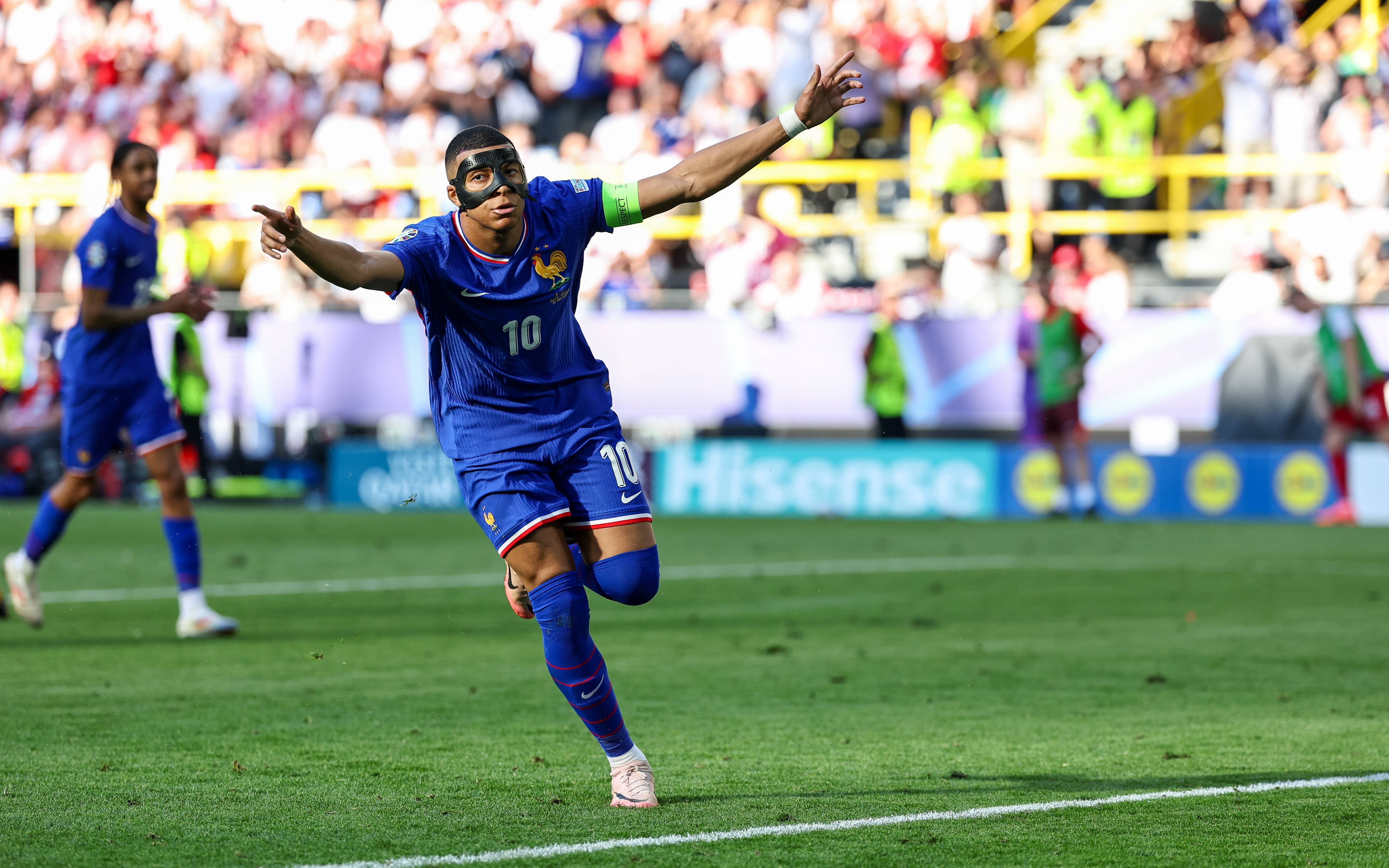 荷兰队在欧洲预选赛中取得囧胜，成功锁定晋级资格的简单介绍