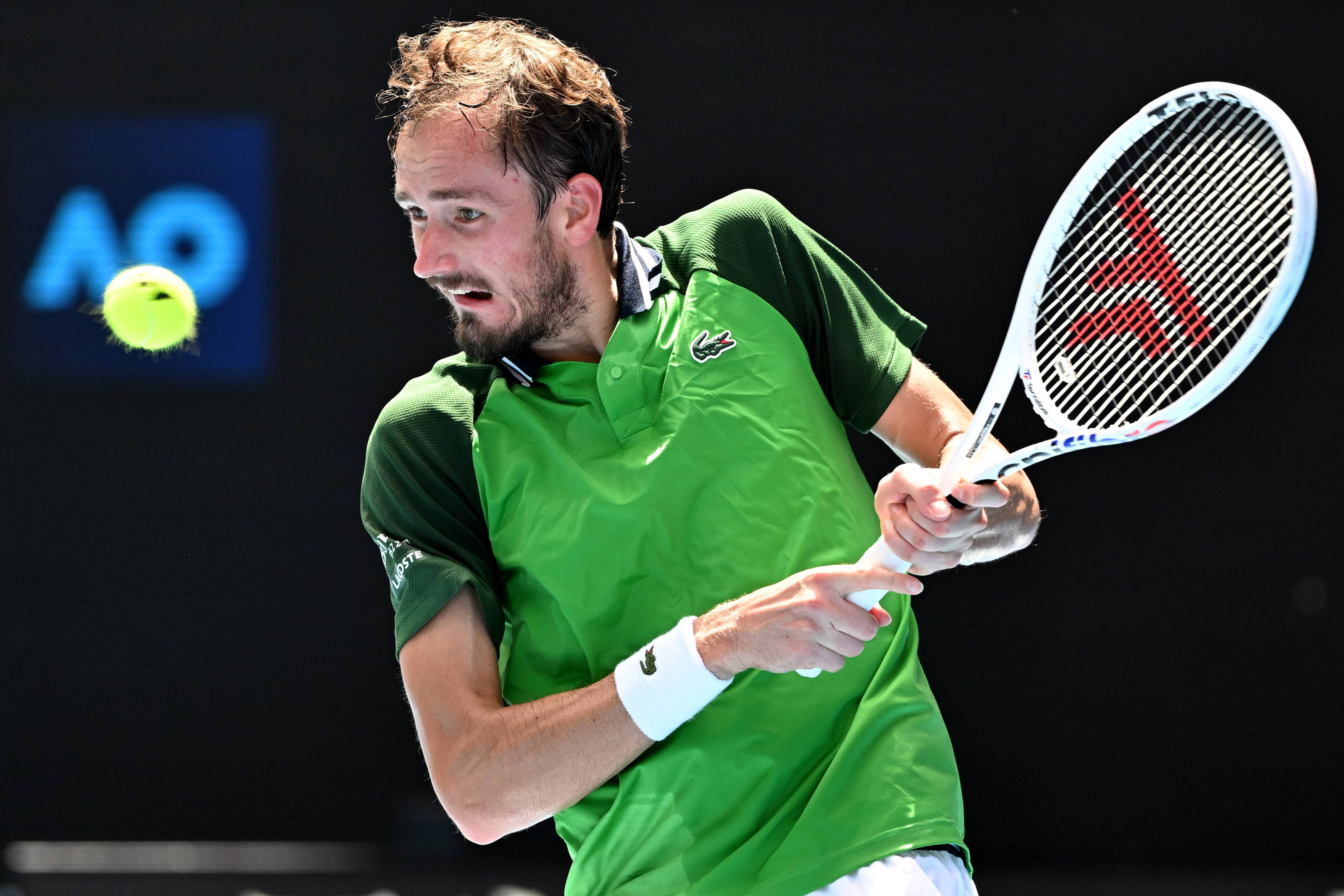 欧洲网球队绝杀日本网球队，梅德韦杰夫关键制胜的简单介绍