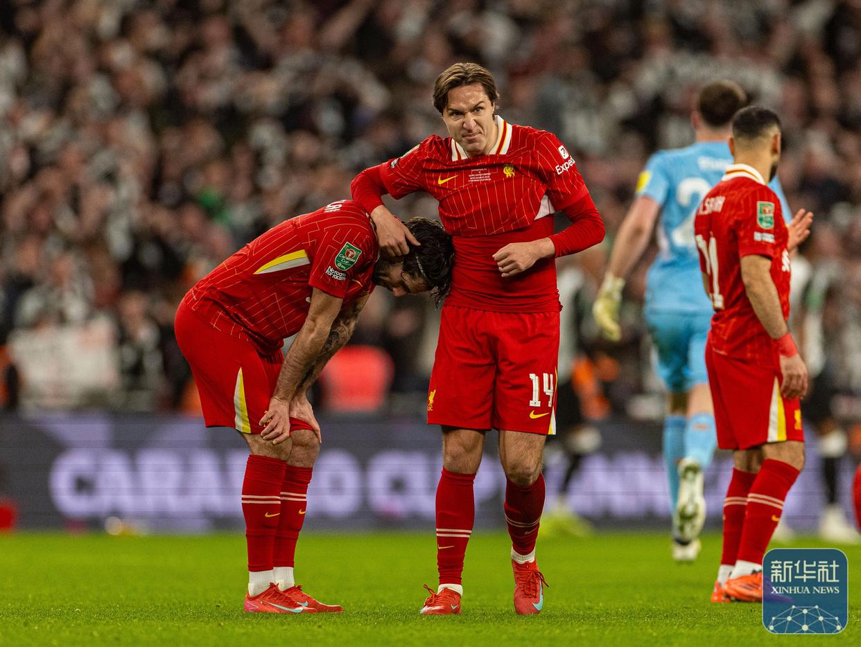 英格兰队连胜两场，实力出众