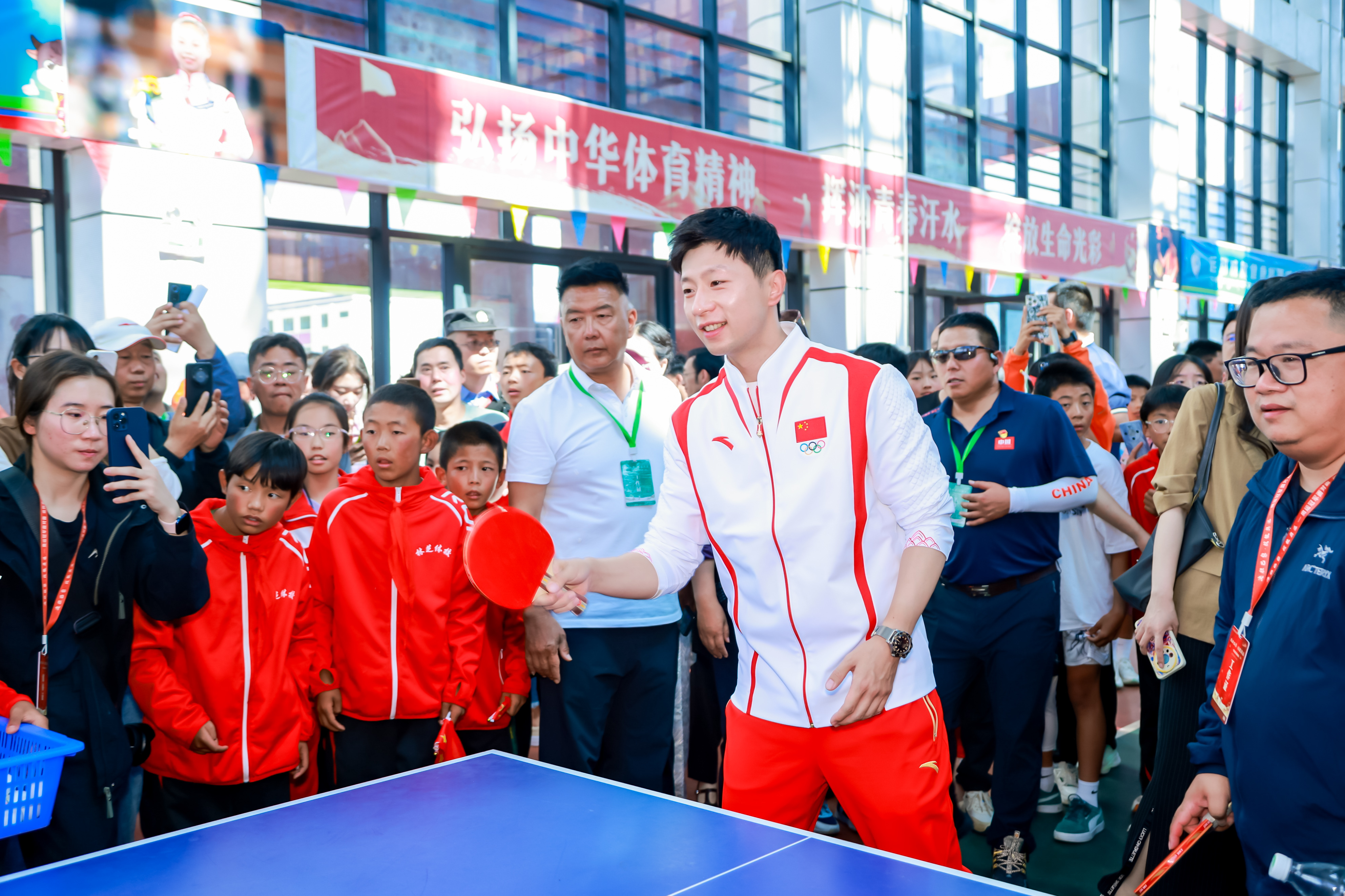 奥地利乒乓球队鏖战日本乒乓球队，马龙送出助攻的简单介绍