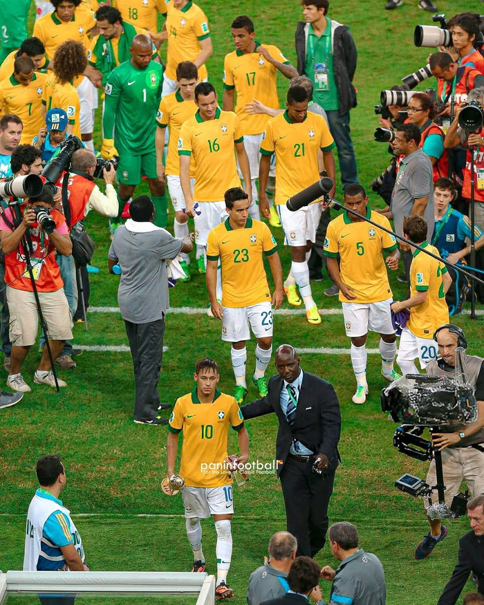 瓦伦西亚完胜法国，内马尔高光表现的简单介绍