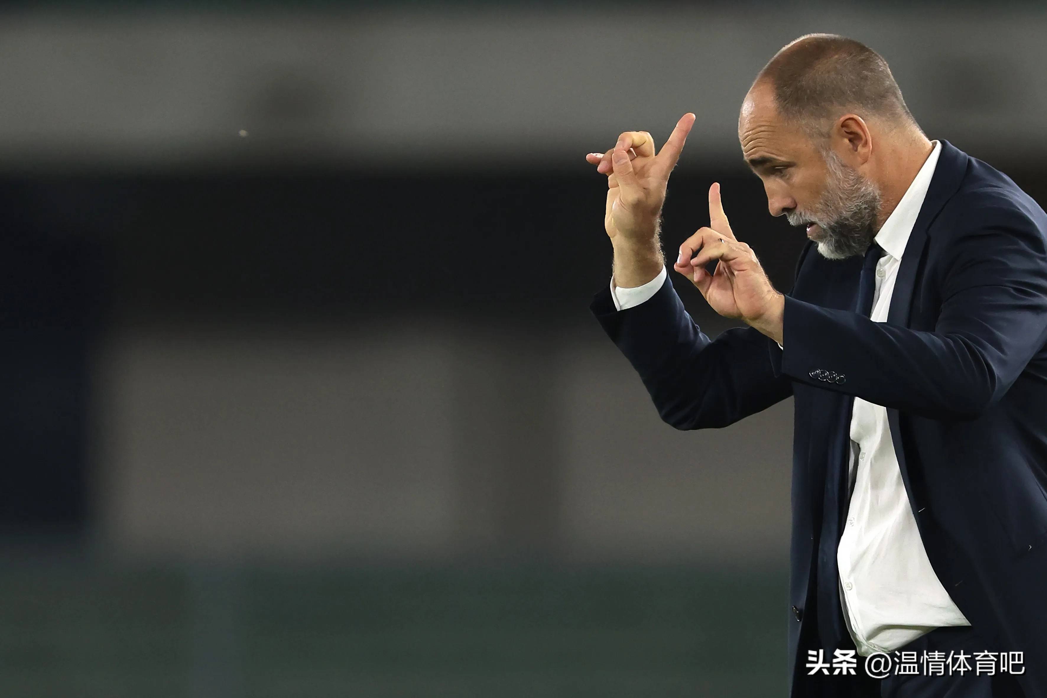 包含佛罗伦萨主场大胜帕尔马,提升士气的词条 包含佛罗伦萨主场大胜帕尔马,提升士气的词条