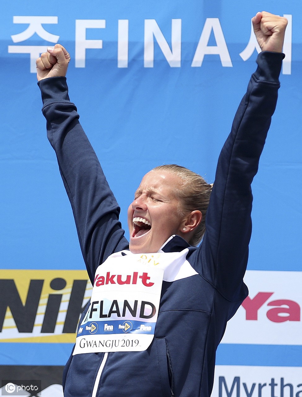 澳大利亚籍选手夺得跳水比赛金牌