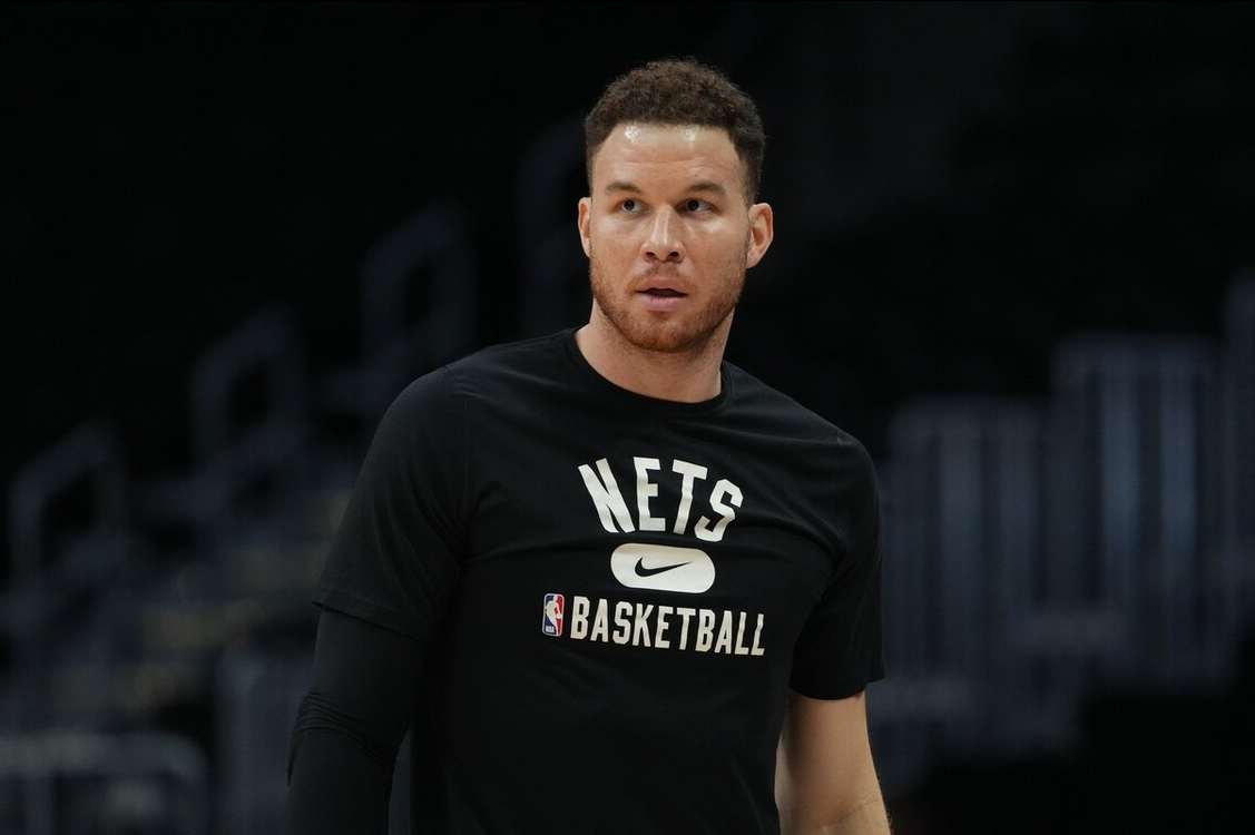 沙尔克遭遇挫败，陷入连败困境