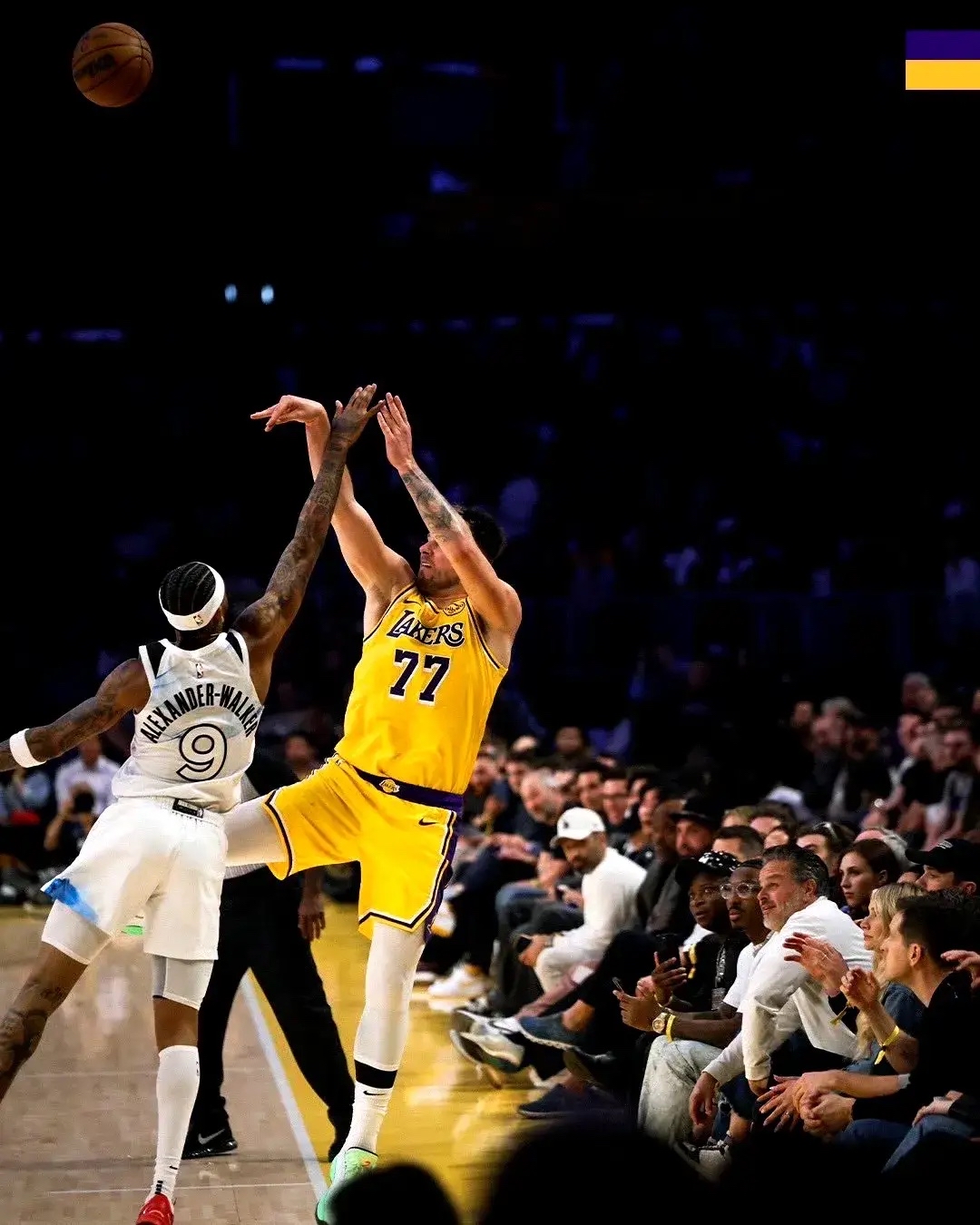 湖人B队轻取魔术，保罗爆发神勇的简单介绍