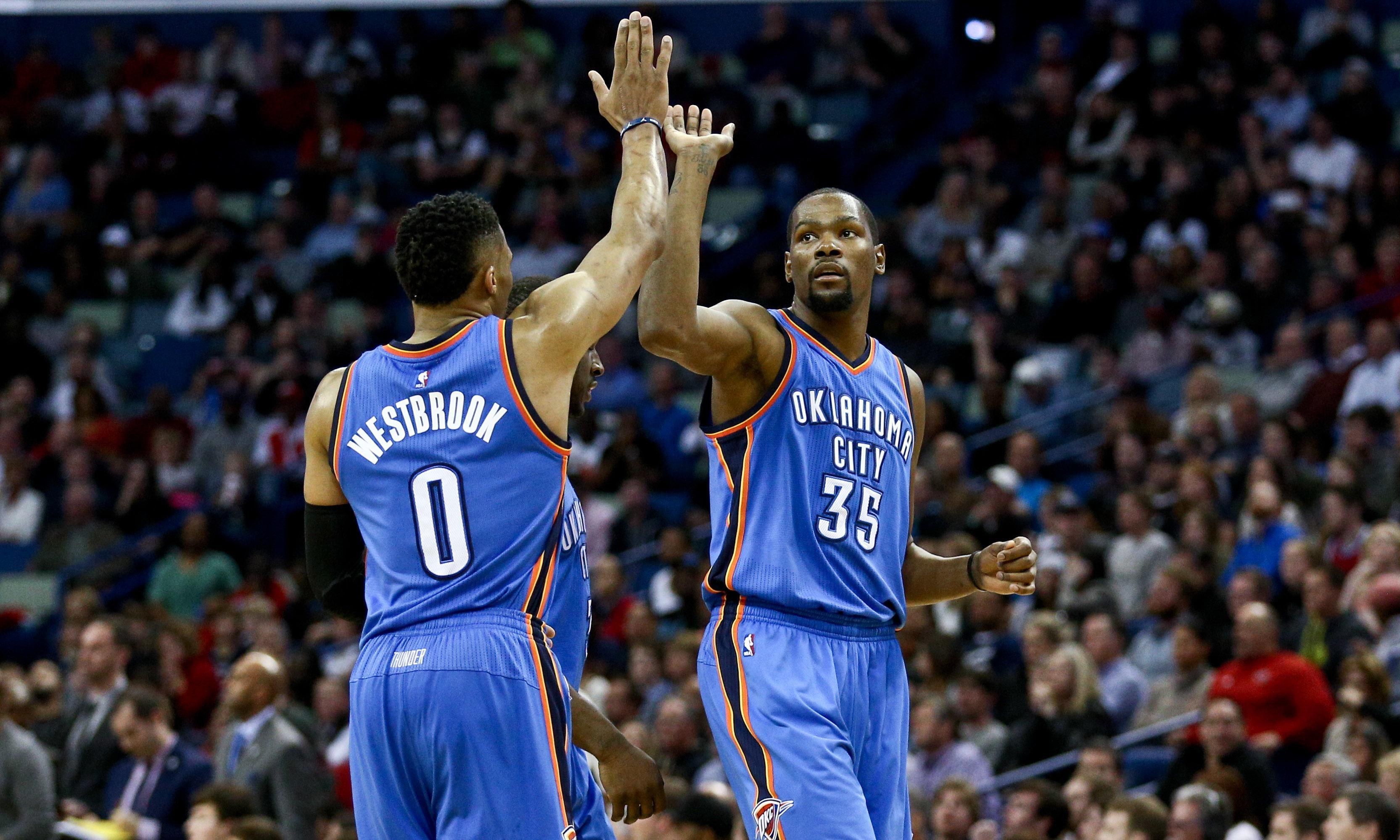 关于火箭鏖战爵士，西蒙斯制霸全场的信息