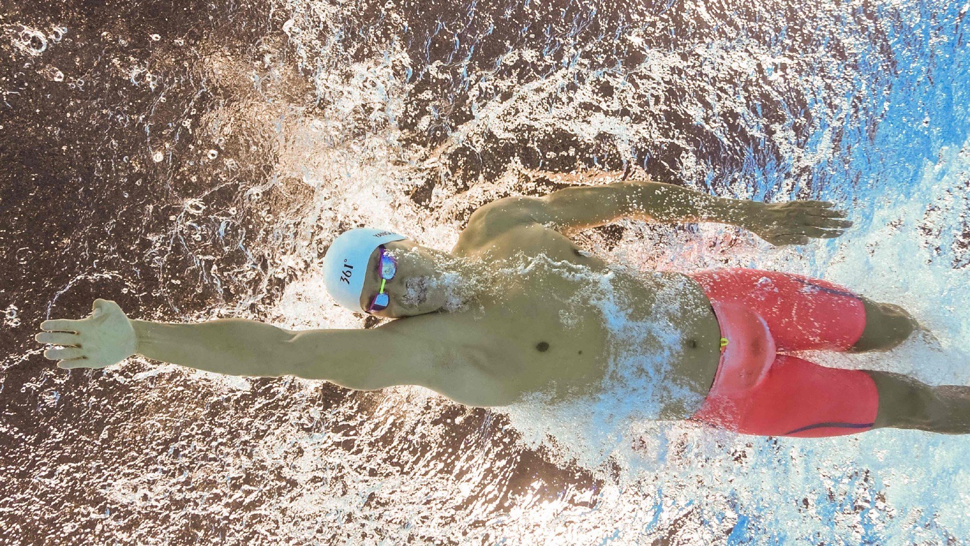 门迪完成自我救赎，委内瑞拉冲垮佛罗伦萨