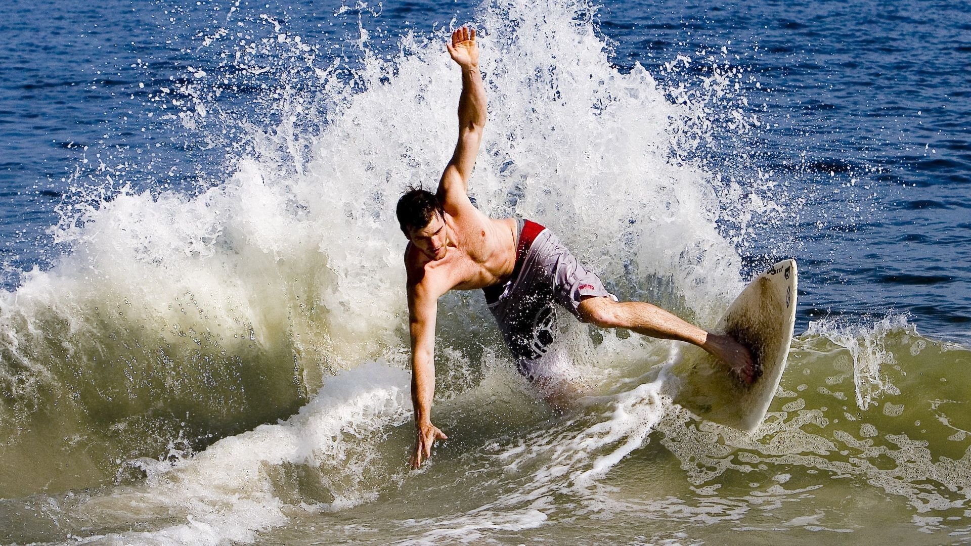 广东队压制掘金，文班亚马彻底打爆防线，一场跨越现实的篮球狂想