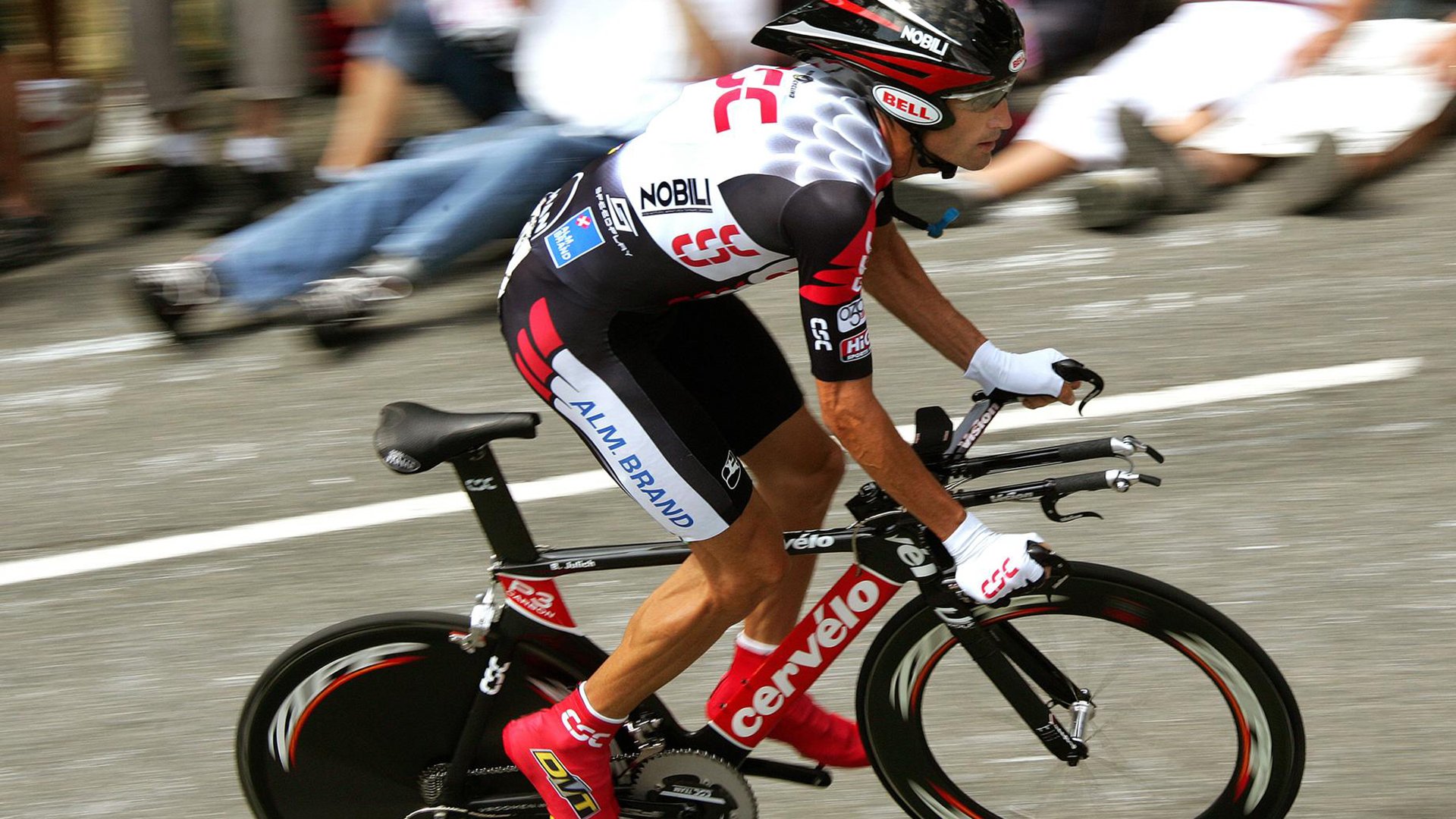 世界杯之夜，哈兰德用表现书写绿茵教科书